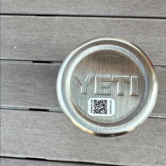 YETI Rambler 18oz Bottle - Maroon and Black - Picture 6 of 10